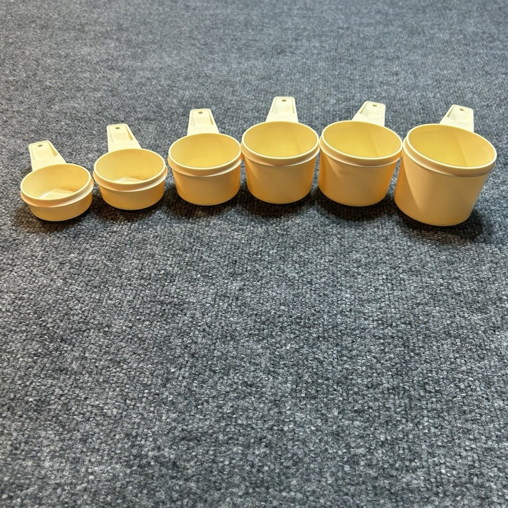 Vintage Tupperware Set of 6 Harvest Gold Measuring Cup Set 1/4 Cup- 1 Cup Cream